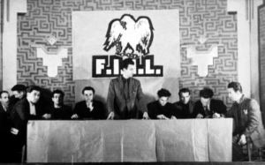 Mesa del II Congreso de la FIJL (1946). Miguel Chueca, Florentino destajo, Juan Alcázar, Benito Milla, Juan Pintado, Liberto Sarrau y Raúl Carballeira, entre otros